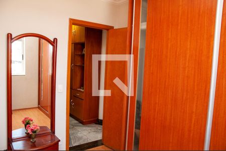 Apartamento à venda com 103m², 3 quartos e 2 vagasQuarto 3