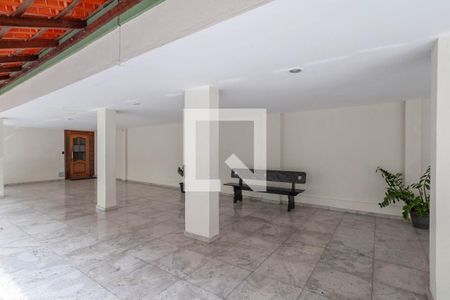 Apartamento à venda com 67m², 2 quartos e 1 vagaHall de entrada 