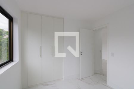 Quarto 1 de apartamento para alugar com 2 quartos, 65m² em Freguesia de Jacarepaguá, Rio de Janeiro