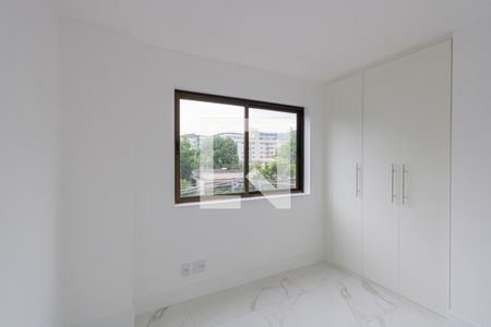 Quarto 1 de apartamento para alugar com 2 quartos, 65m² em Freguesia de Jacarepaguá, Rio de Janeiro