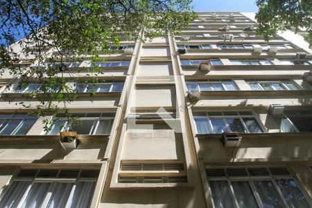 Fachada do Prédio de apartamento para alugar com 1 quarto, 40m² em Copacabana, Rio de Janeiro