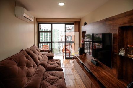 Apartamento à venda com 78m², 3 quartos e 1 vaga Apartamento à venda com 78m², 3 quartos e 1 vagaSala