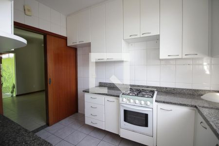 Apartamento para alugar com 156m², 3 quartos e 2 vagasCozinha