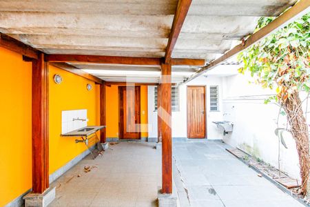 Casa para alugar com 120m², 2 quartos e 2 vagas Casa para alugar com 120m², 2 quartos e 2 vagasQuintal