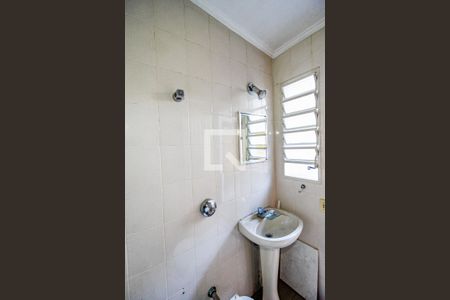 Casa para alugar com 120m², 2 quartos e 2 vagas Casa para alugar com 120m², 2 quartos e 2 vagasBanheiro de Serviço