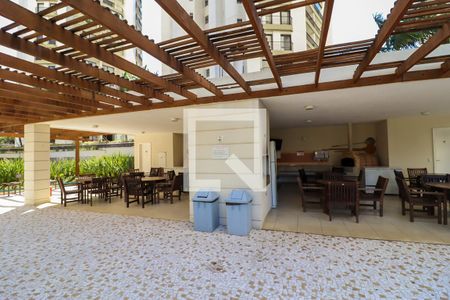 Apartamento à venda com 194m², 4 quartos e 3 vagasÁrea comum - Churrasqueira