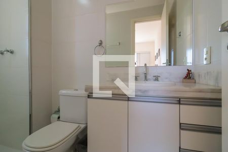 Apartamento à venda com 194m², 4 quartos e 3 vagasBanheiro da Suíte 2