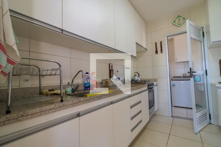 Apartamento à venda com 194m², 4 quartos e 3 vagasCozinha