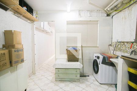 Casa à venda com 182m², 3 quartos e 3 vagasLavanderia