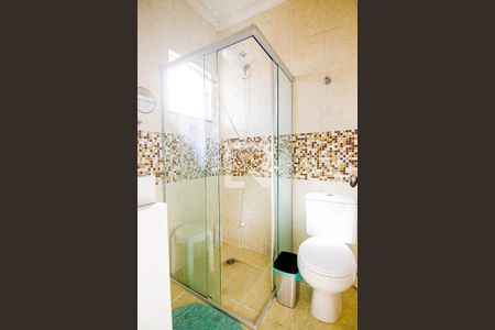 Casa à venda com 182m², 3 quartos e 3 vagasBanheiro do Quarto 1