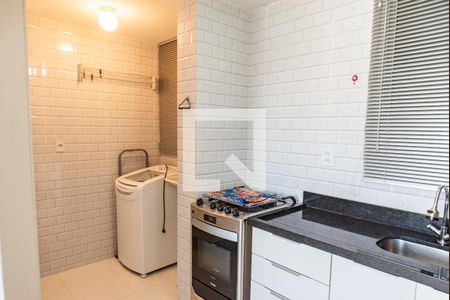 Cozinha de apartamento para alugar com 2 quartos, 50m² em Liberdade, São Paulo