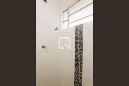 Apartamento à venda com 76m², 3 quartos e 1 vaga Apartamento à venda com 76m², 3 quartos e 1 vagaBanheiro social