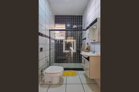 Apartamento à venda com 77m², 2 quartos e 1 vagaBanheiro