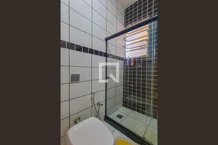 Apartamento à venda com 77m², 2 quartos e 1 vagaBanheiro