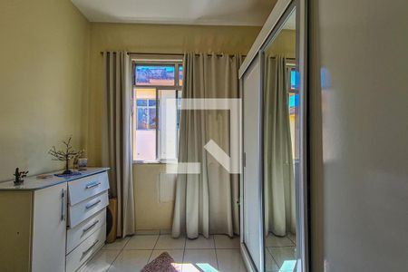 Apartamento à venda com 77m², 2 quartos e 1 vagaQuarto 2