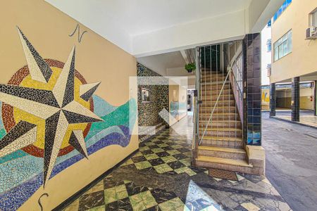 Apartamento à venda com 77m², 2 quartos e 1 vagaHall