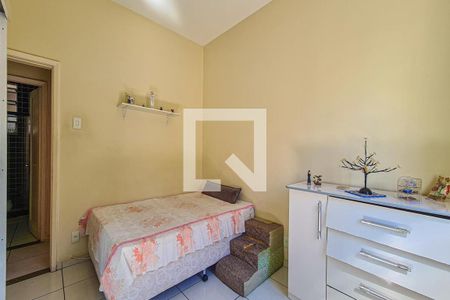 Apartamento à venda com 77m², 2 quartos e 1 vagaQuarto 2