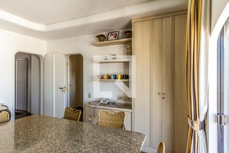 Apartamento à venda com 445m², 4 quartos e 5 vagasCopa