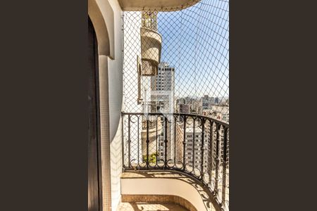 Apartamento à venda com 445m², 4 quartos e 5 vagasVaranda do quarto 3