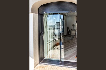 Apartamento à venda com 445m², 4 quartos e 5 vagasVaranda do quarto 1