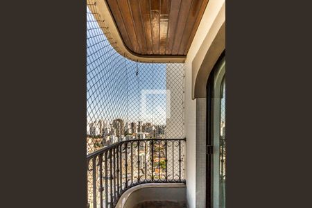 Apartamento à venda com 445m², 4 quartos e 5 vagasVaranda da copa