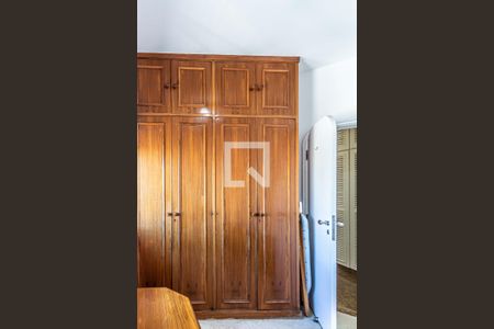 Apartamento à venda com 445m², 4 quartos e 5 vagasQuarto de serviço 1