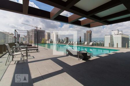 Studio à venda com 40m², 1 quarto e 1 vaga Studio à venda com 40m², 1 quarto e 1 vagaPiscina