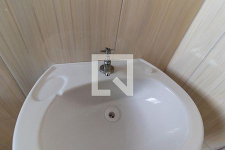 Casa à venda com 48m², 2 quartos e sem vagaBanheiro - Torneira