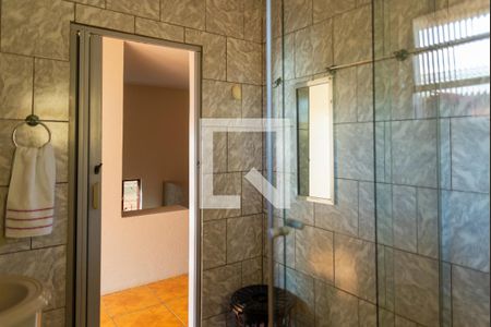 Casa à venda com 140m², 2 quartos e 2 vagasBanheiro 1