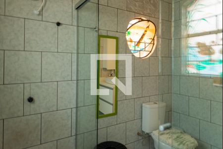 Casa à venda com 140m², 2 quartos e 2 vagasBanheiro da Suíte