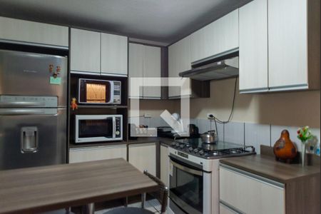 Casa à venda com 140m², 2 quartos e 2 vagasCozinha e Área de Serviço