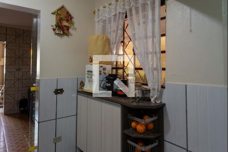 Casa à venda com 140m², 2 quartos e 2 vagasCozinha e Área de Serviço