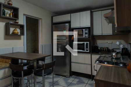 Casa à venda com 140m², 2 quartos e 2 vagasCozinha e Área de Serviço