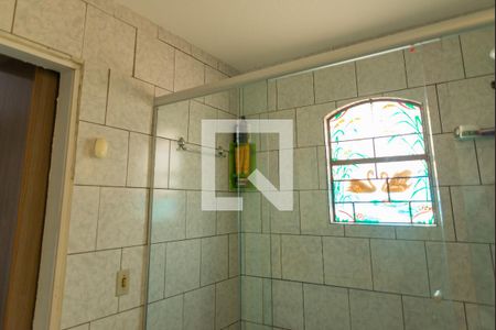 Casa à venda com 140m², 2 quartos e 2 vagasBanheiro da Suíte