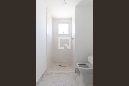 Apartamento à venda com 110m², 3 quartos e 3 vagasBanheiro do quarto 1