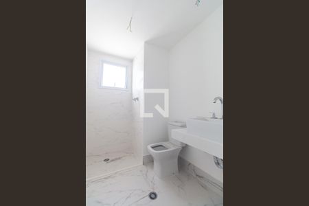 Apartamento à venda com 110m², 3 quartos e 3 vagasBanheiro do quarto 1