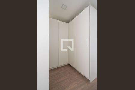 Closet do quarto de apartamento para alugar com 1 quarto, 139m² em Jardim Botânico, Porto Alegre