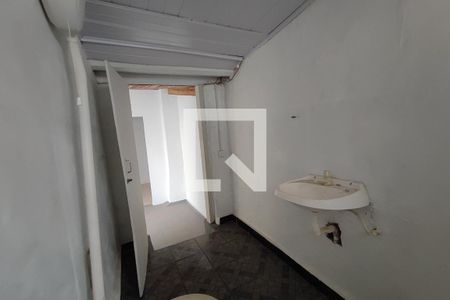 Casa à venda com 200m², 3 quartos e 8 vagasBanheiro de Serviço