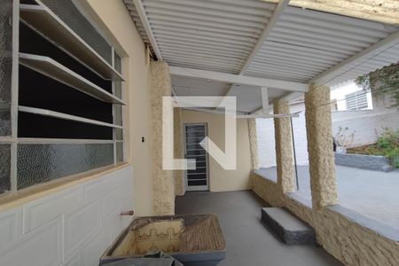 Casa à venda com 200m², 3 quartos e 8 vagasÁrea de Serviço