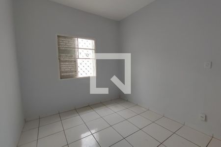 Casa à venda com 200m², 3 quartos e 8 vagasQuarto 2