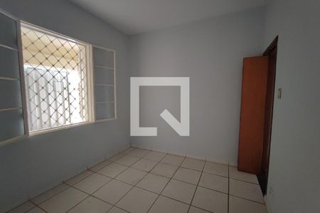 Casa à venda com 200m², 3 quartos e 8 vagasQuarto 1
