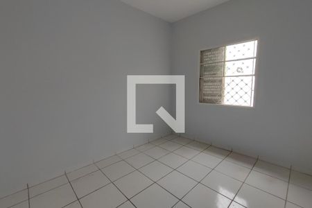 Casa à venda com 200m², 3 quartos e 8 vagasQuarto 2