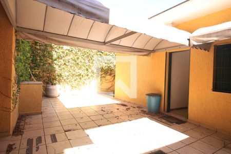 Casa à venda com 240m², 4 quartos e 4 vagasÁrea Externa