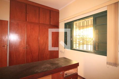 Casa à venda com 240m², 4 quartos e 4 vagasQuarto 1