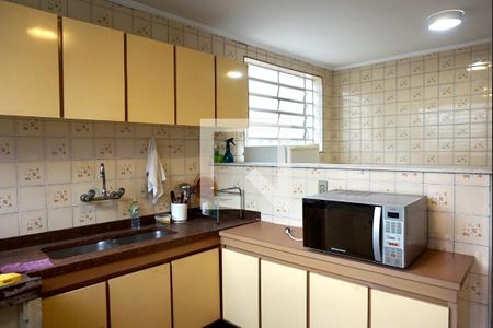 Casa para alugar com 300m², 3 quartos e 8 vagasCozinha