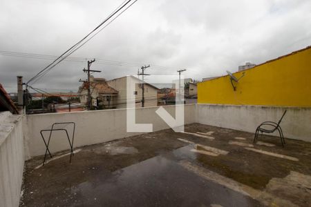 Casa à venda com 187m², 2 quartos e 2 vagas Casa à venda com 187m², 2 quartos e 2 vagasTerraço