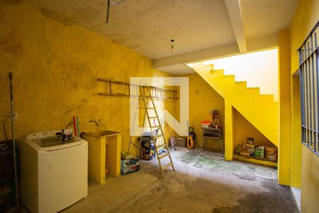 Casa à venda com 187m², 2 quartos e 2 vagas Casa à venda com 187m², 2 quartos e 2 vagasLavanderia