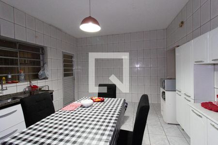 Casa à venda com 187m², 2 quartos e 2 vagas Casa à venda com 187m², 2 quartos e 2 vagasCozinha