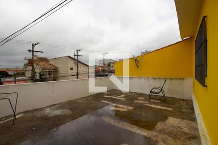 Casa à venda com 187m², 2 quartos e 2 vagas Casa à venda com 187m², 2 quartos e 2 vagasTerraço