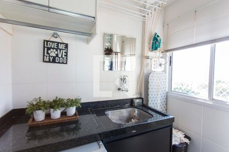 Área de Serviço de apartamento para alugar com 3 quartos, 95m² em Santa Mônica, Uberlândia